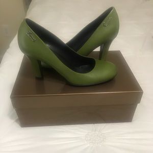 Women’s Gucci heels